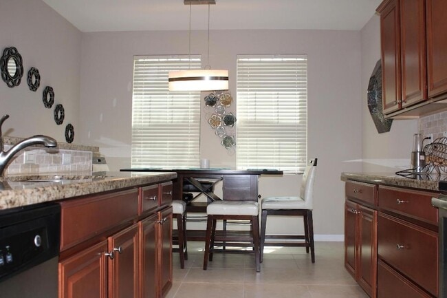 Building Photo - 149 Gramercy Square Dr