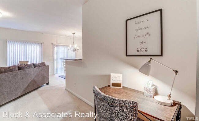 Foto del edificio - 3 br, 2.5 bath House - 708 Mardonie Reach ...