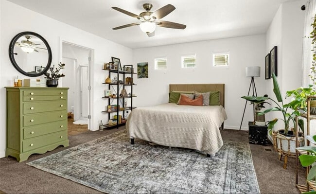 Building Photo - 6431 Glencullen View