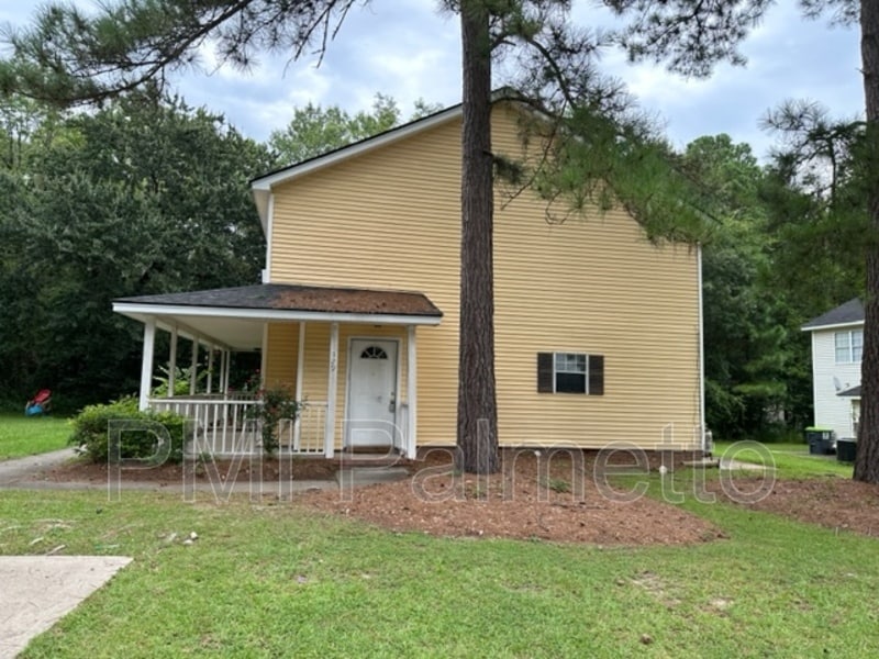 Primary Photo - 129 Country Town Dr