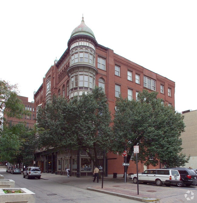 Building Photo - The Conrad