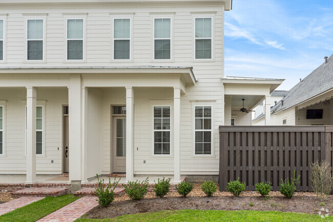 Building Photo - 10750 Moss Grove Ln