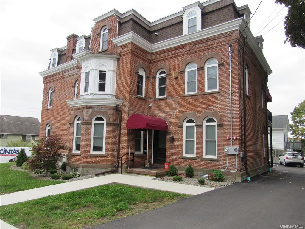 Primary Photo - 159 N Church St