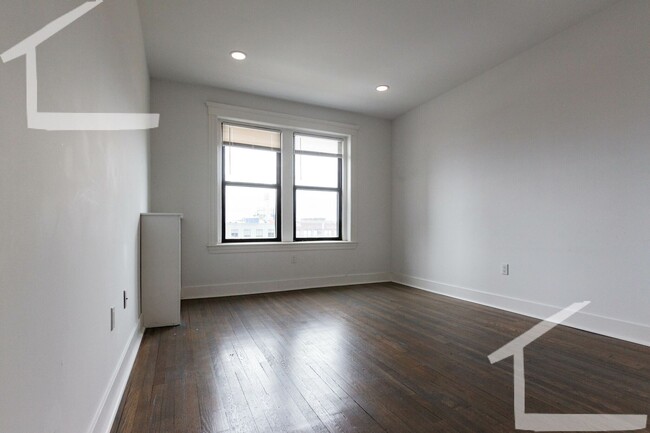 Building Photo - RENOVATED FENWAY 1 BED FOR 9/1 - GRANITE &...