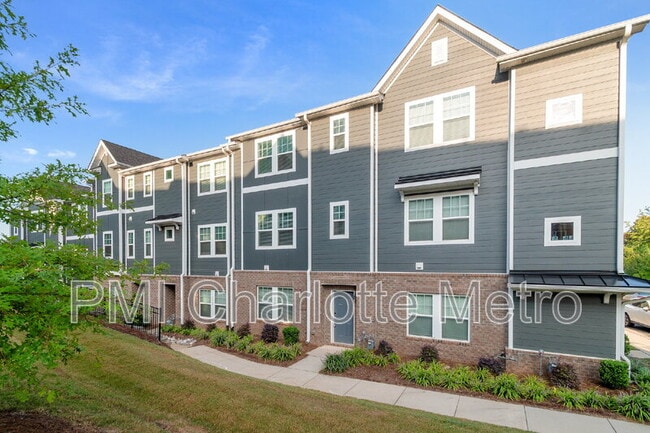 Building Photo - 4472 Millennium Ave