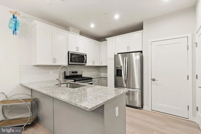 Foto del edificio - 7461 Backett Wood Ter