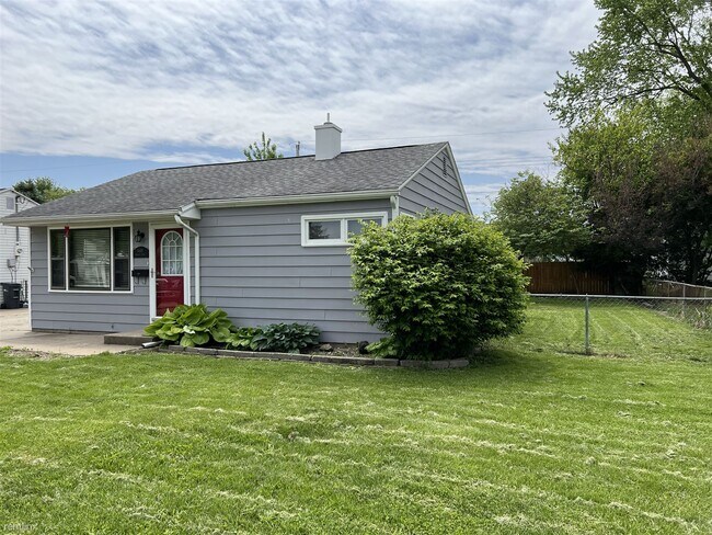 Building Photo - 2 br, 1 bath House - 1405 Hillary Avenue