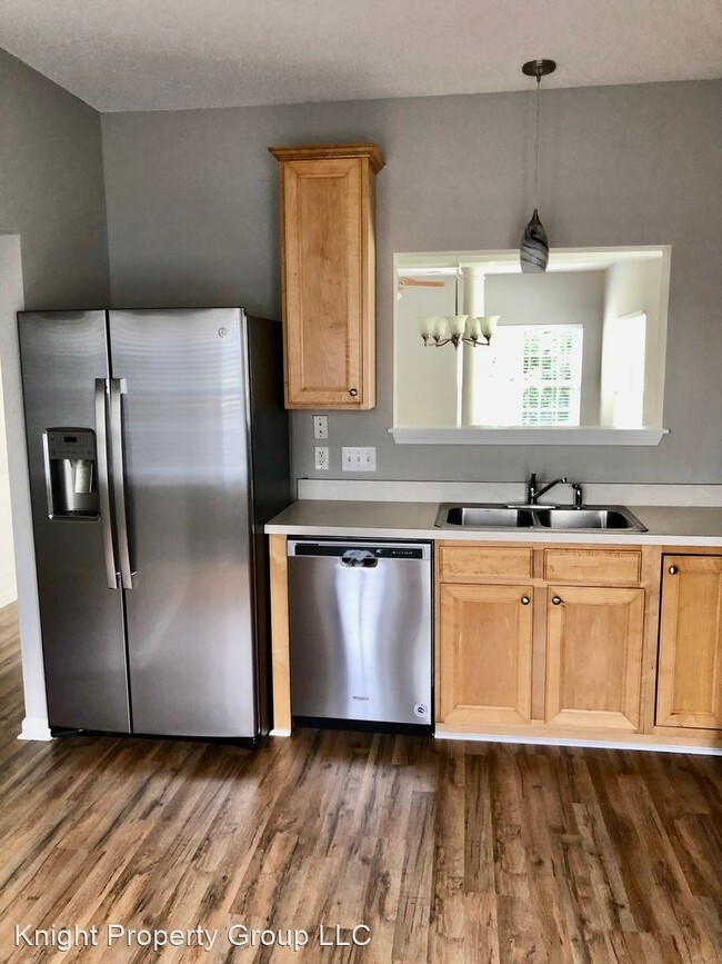 Building Photo - 3 br, 2.5 bath House - 1692 Oliver's Crossing