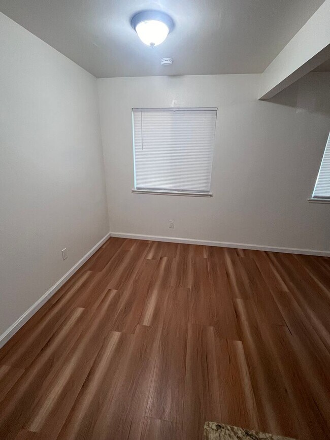 Building Photo - NICE CONDO IN CITRUS HEIGHTS!