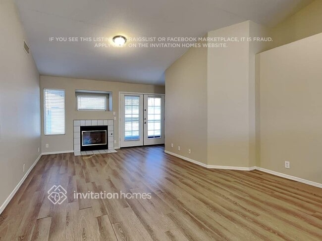 Building Photo - 8812 W Holly St