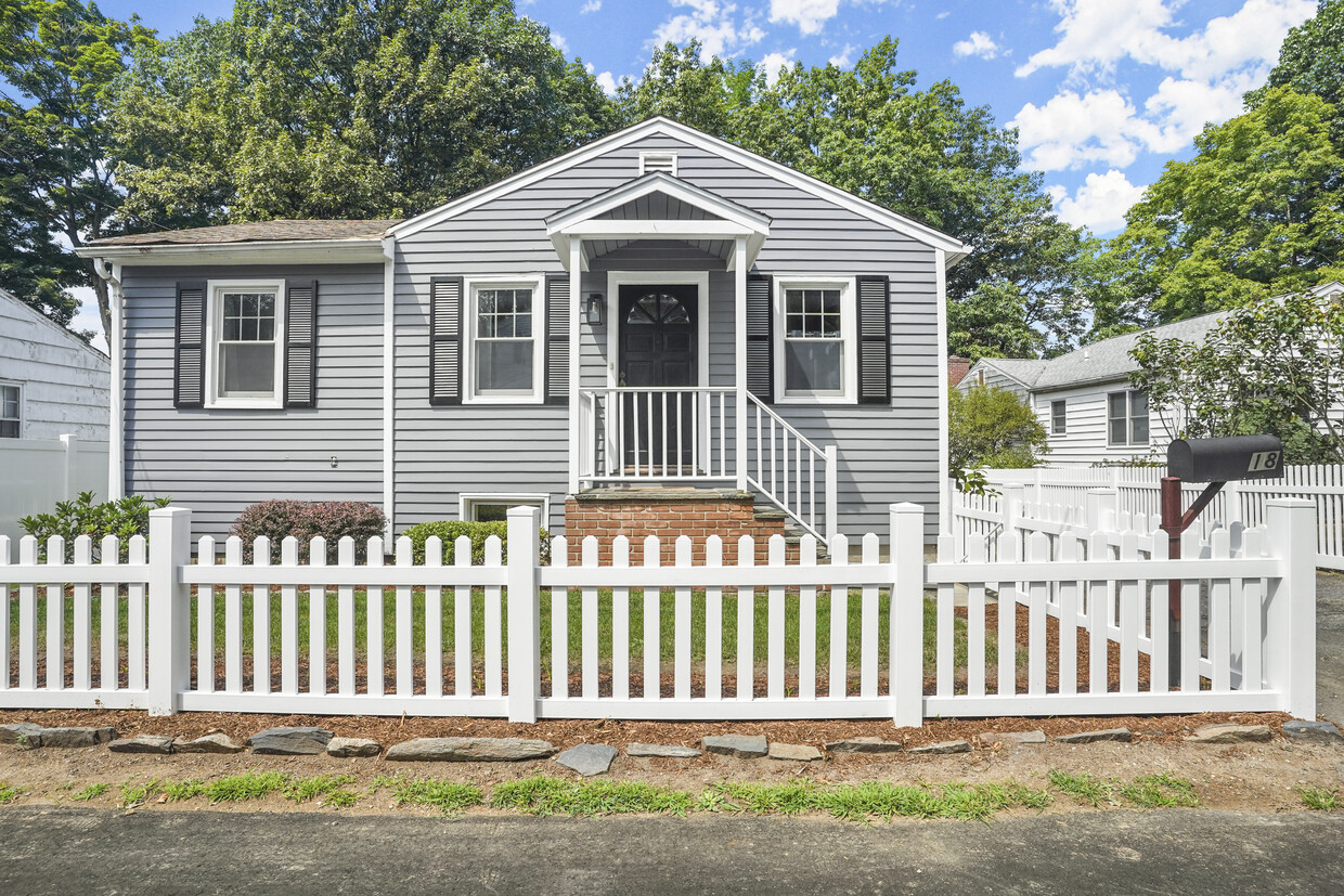 Foto principal - 18 Cary Rd
