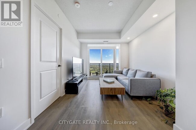 Photo du bâtiment - 202 Burnhamthorpe Rd E