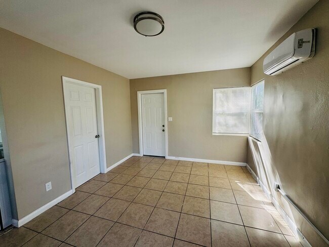 Foto del edificio - 602 Texas Ct