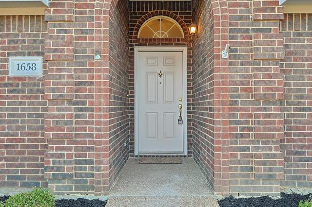 Foto del edificio - 1658 Shannon Dr