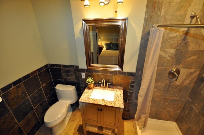 Photo - 925 Dolhonde St Townhome