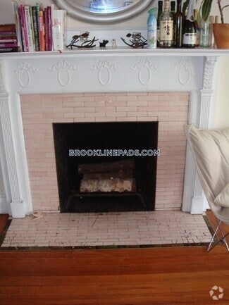 Building Photo - 1616 Beacon St