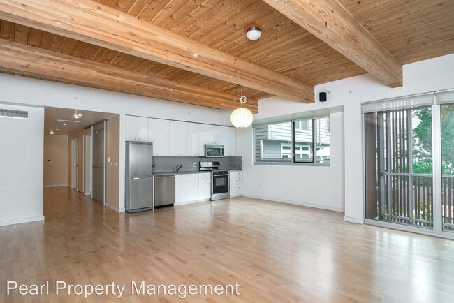 Foto del edificio - 2538 NW Thurman St