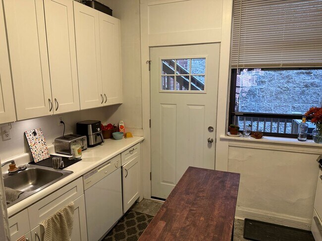 Foto del edificio - 2876 N Clark St