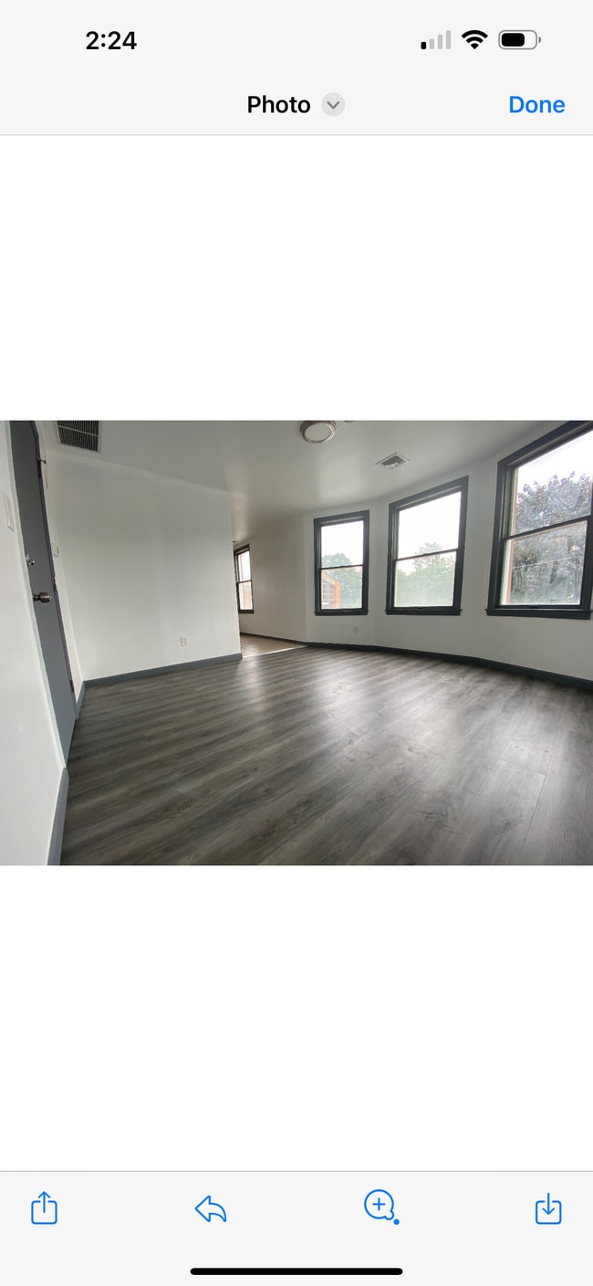 Building Photo - 68 Newark Pompton Tpke