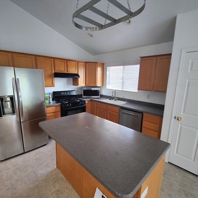 Building Photo - 2305 N 2080 W