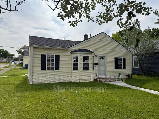 Photo - 2800 Cadillac St House
