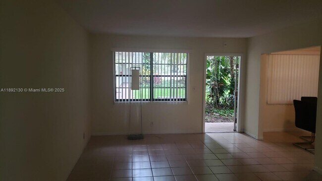 Foto del edificio - 500 NE 2nd St