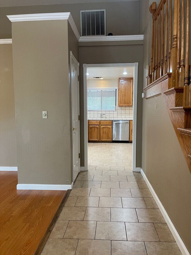 Foto del edificio - COUNTRY OAKS SUBDIVSION LARGE 3 BED 2 BATH...