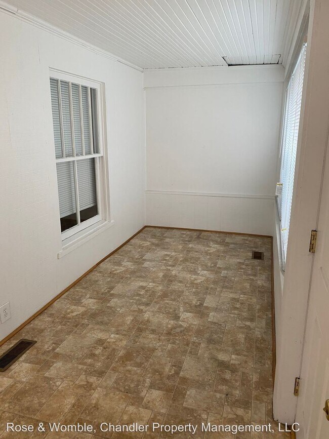 Building Photo - 3 br, 1 bath House - 1320 Milton Street