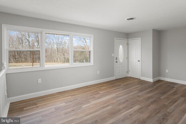 Foto del edificio - 6410 Davis Rd