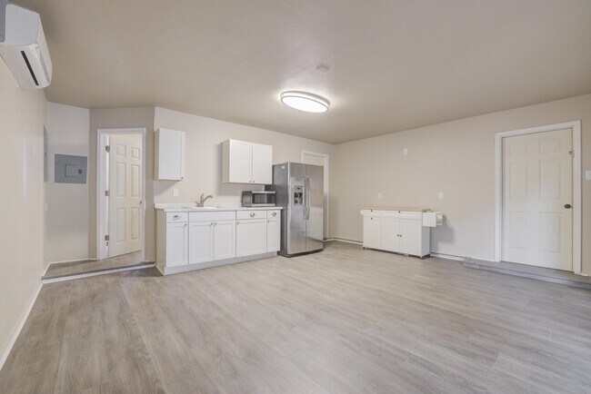 Foto del edificio - 5303 Shady Oak Cir