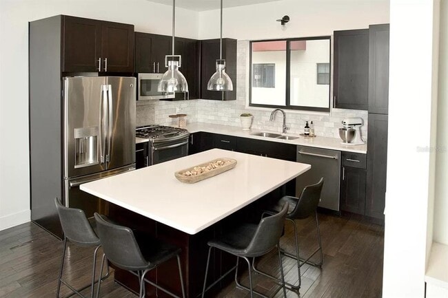 Foto del edificio - 814 2nd Ave N