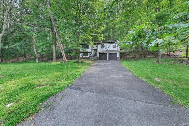 Foto del edificio - 216 Woodcock Mountain Rd