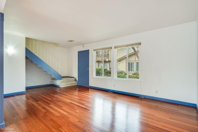 Building Photo - 3 br, 1.5 bath House - 4672 Balboa Way