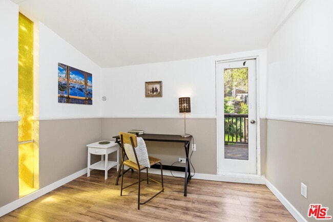 Foto del edificio - 19511 Sunken Trail