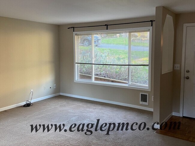 Foto del edificio - 9004 SW 14th Ave