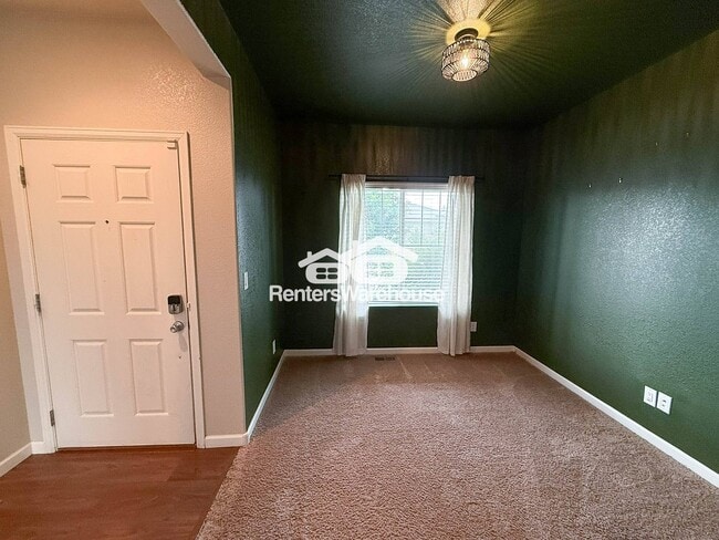 Foto del edificio - 4738 E 95th Ave