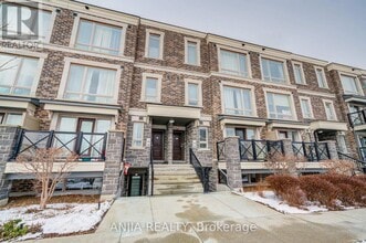 Building Photo - 55-1055 Lindcrest Manor