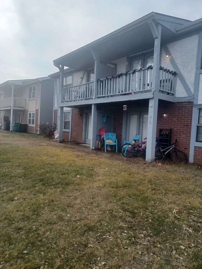 Foto del edificio - 819 N Washington St