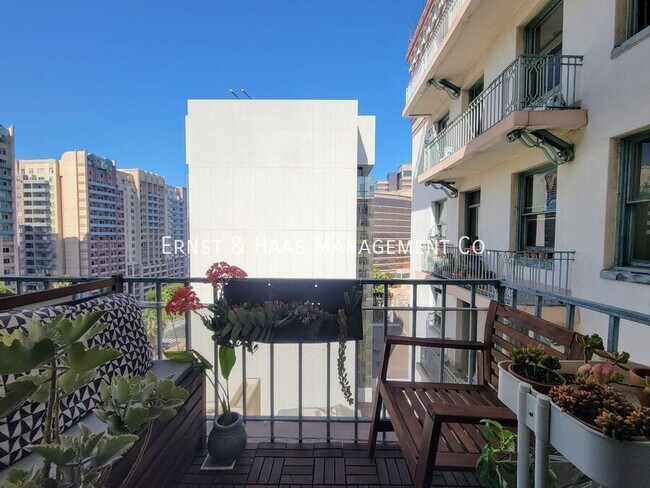 Foto del edificio - 455 E Ocean Blvd