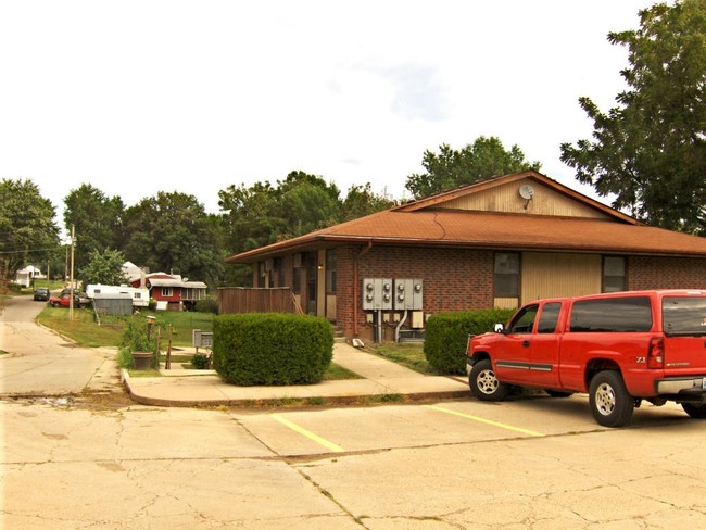 Building Photo - Walnut Grove Apartments