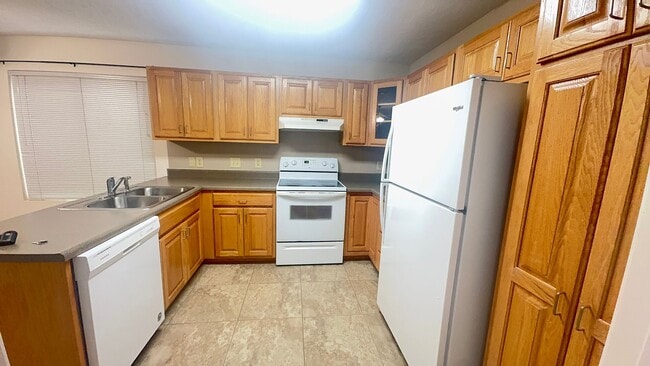 Building Photo - 4318 N 60th St