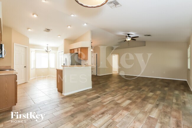 Foto del edificio - 3668 Sandhill Crane Dr
