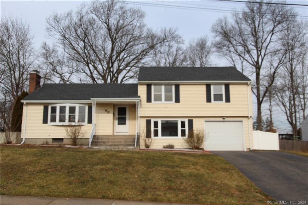 Primary Photo - 68 Fuller Dr