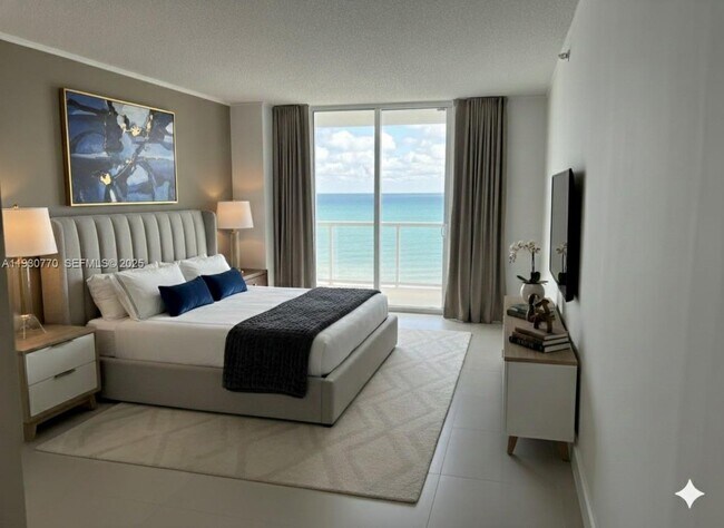 Foto del edificio - 8855 Collins Ave