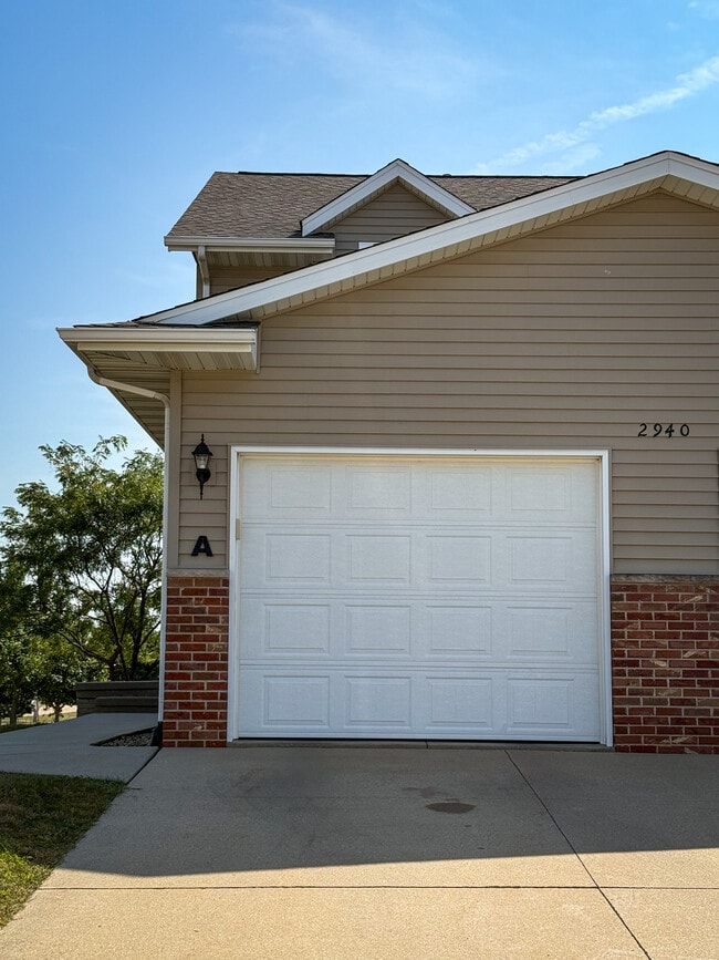 Building Photo - 2940 Samuel Ct SW