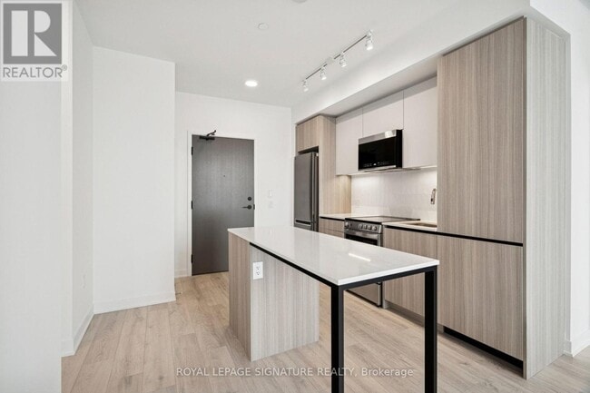 Building Photo - 20 All Nations Dr