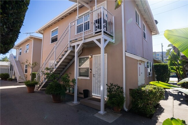 Building Photo - 3311 Alameda