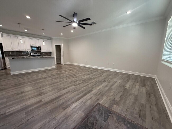 Foto del edificio - 1311 W Washington St