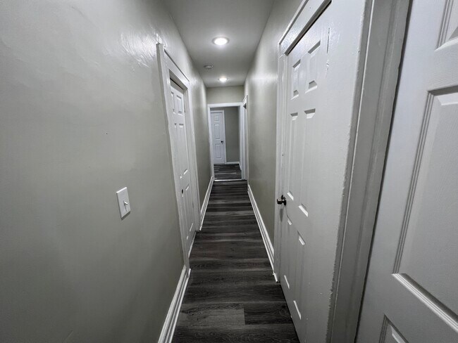 Unit 2 - 6 Bock Ave