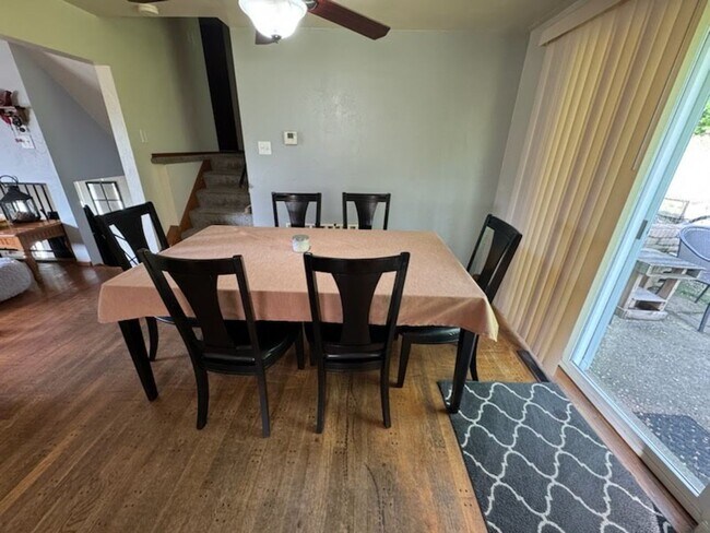 Foto del edificio - Spacious Split Level in Baldwin for Rent- ...